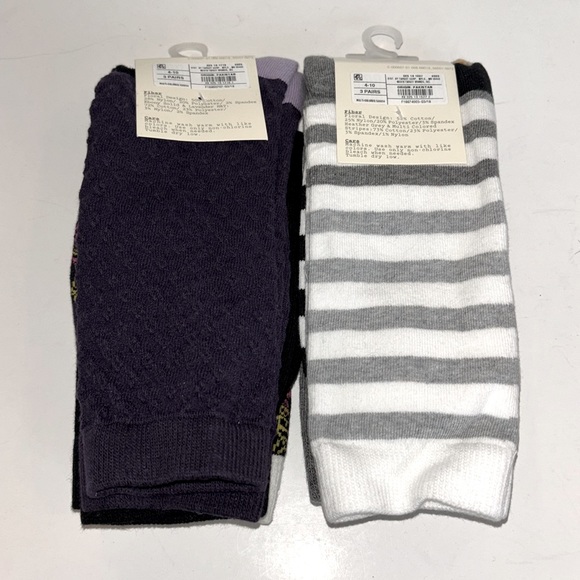 Sock bundle A New Day brand Cotton blend crew. Beautiful prints so 4-10 … - Picture 4 of 8